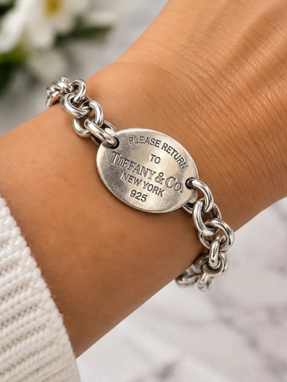 Tiffany & Co. Return to Tiffany Oval Tag Chain Bracelet. Silver